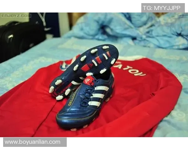 足球明星的鞋子为何总是如此闪亮背后的秘密与故事