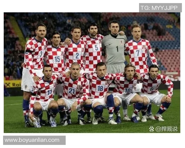 最火的足球明星是谁他在赛场上的表现如何影响了全球球迷的热情与追随 最火的足球明星是谁他在赛场上的表现如何影响了全球球迷的热情与追随