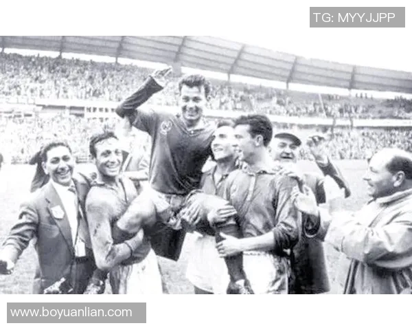 足球巨星齐聚一堂精彩瞬间合集珍藏版照片欣赏