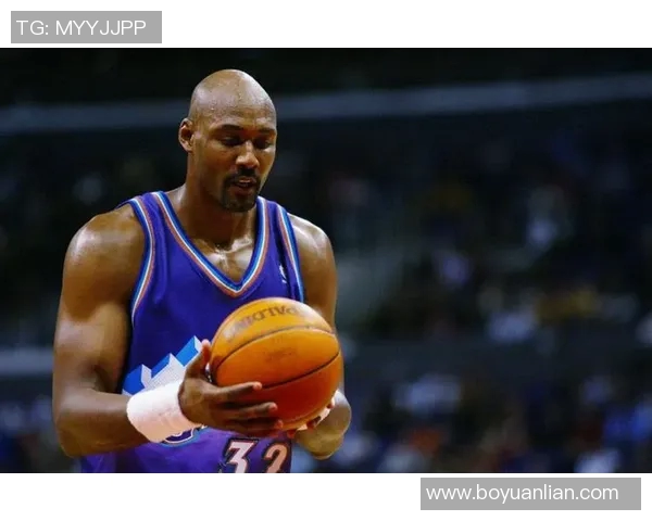 格雷米奥迎战卡利阿美期待精彩对决双方争夺胜利的关键时刻 格雷米奥迎战卡利阿美期待精彩对决双方争夺胜利的关键时刻